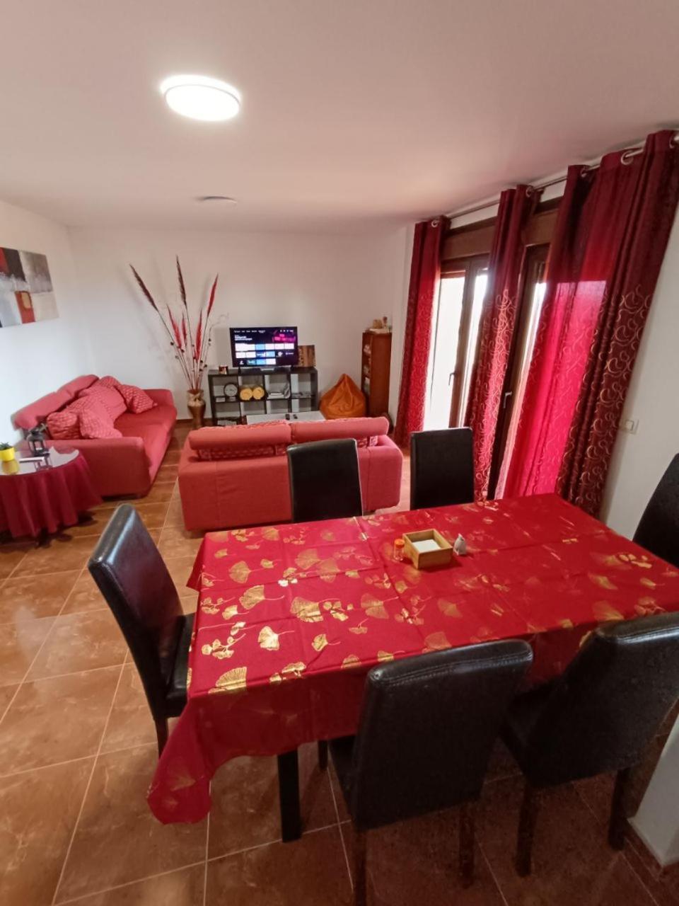 Oasis Inn Pedornes Екстер'єр фото