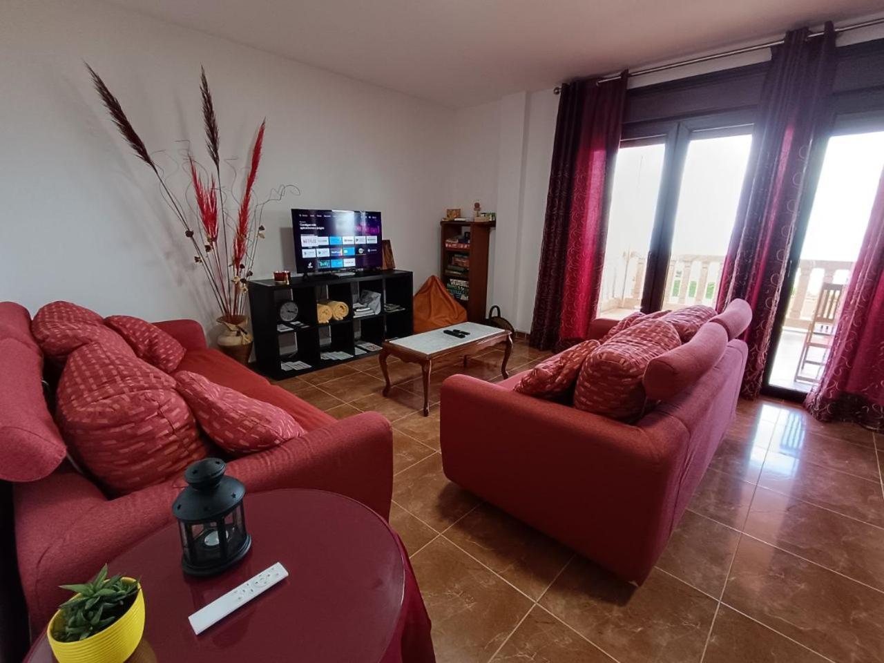 Oasis Inn Pedornes Екстер'єр фото